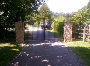 What Could Be Causing Your Metal Driveway Gate Problems?